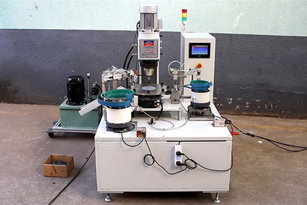 氣動鉚釘機(jī)常見故障診斷與高效維修指南